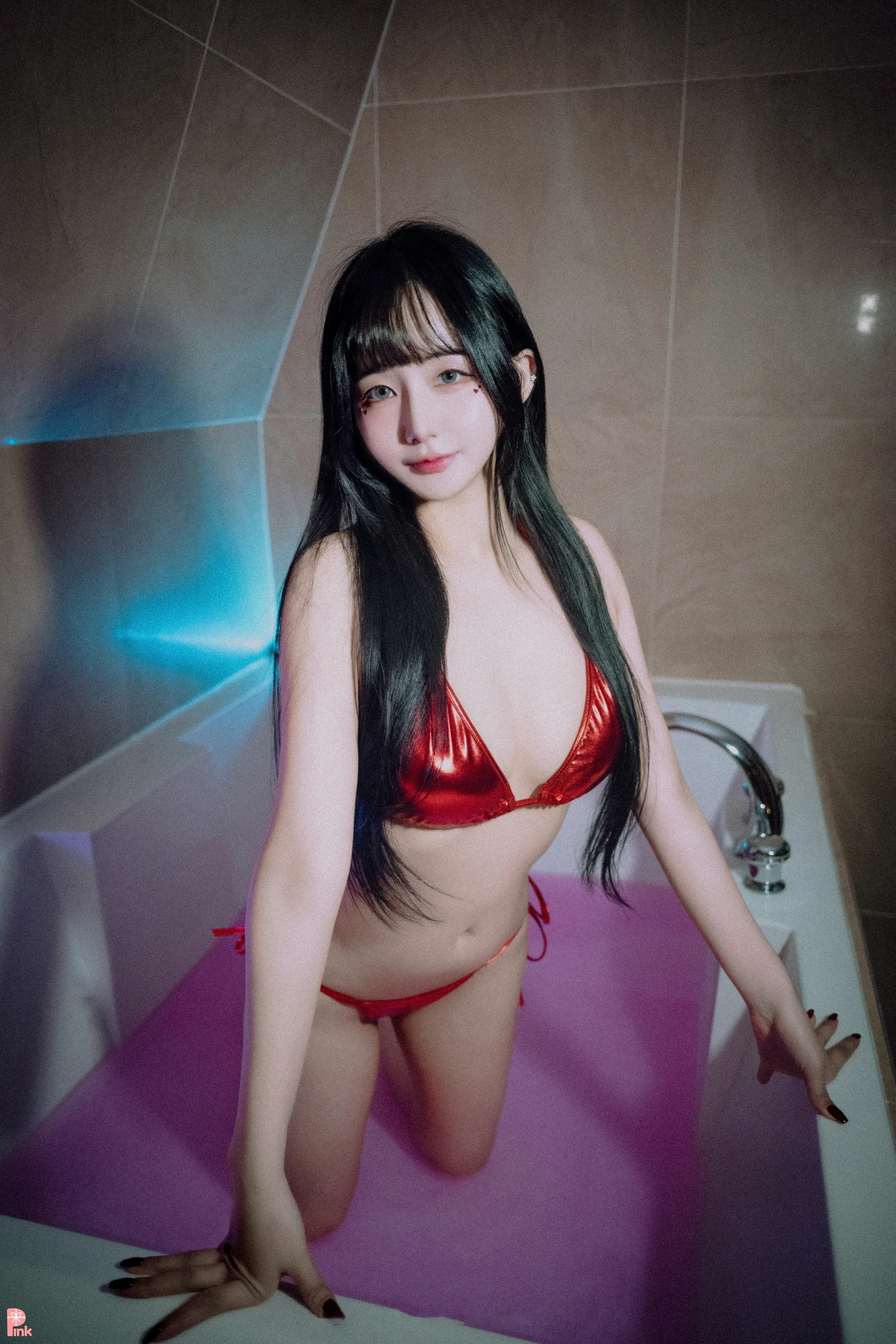 033.PINK- Han Jina - Bikini 0